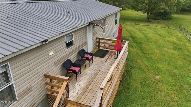 1032 Pleasant Drive, Jonesborough, TN 37659