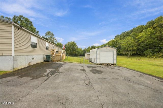 1032 Pleasant Drive, Jonesborough, TN 37659