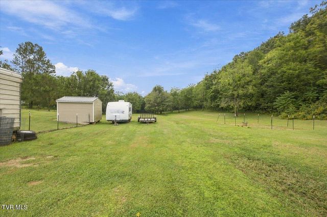 1032 Pleasant Drive, Jonesborough, TN 37659