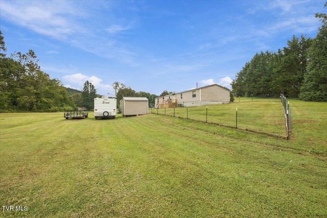 1032 Pleasant Drive, Jonesborough, TN 37659