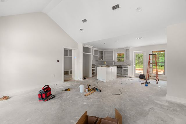 10 Trevor Trail, Sumrall, MS 39482