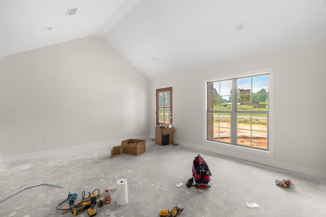 10 Trevor Trail, Sumrall, MS 39482