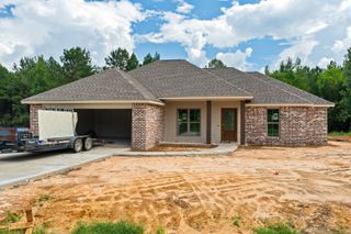 10 Trevor Trail, Sumrall, MS 39482
