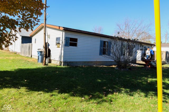 2428 S J Street, Elwood, IN 46036