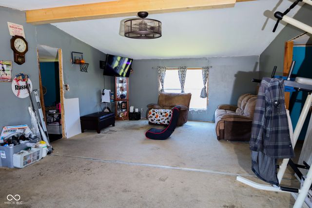 2428 S J Street, Elwood, IN 46036