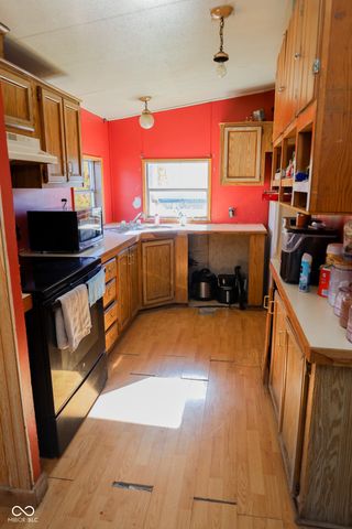 2428 S J Street, Elwood, IN 46036