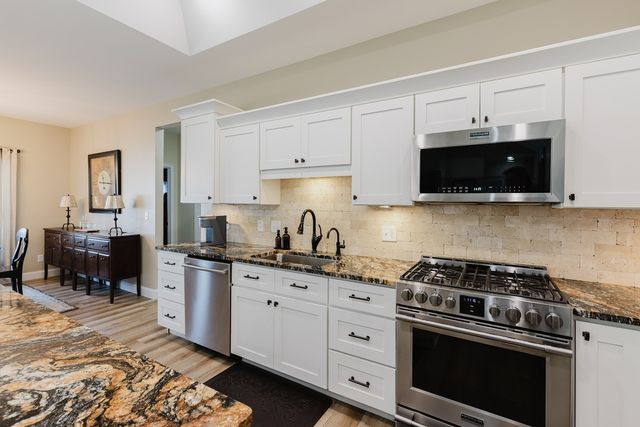 1112 Daybreak Drive, Marion, IL 62959