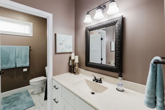 1112 Daybreak Drive, Marion, IL 62959