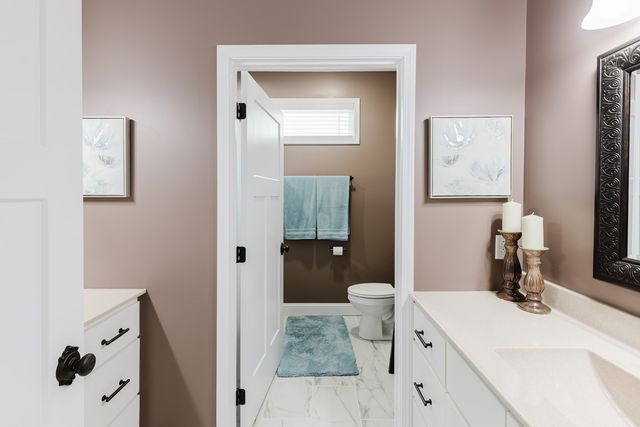 1112 Daybreak Drive, Marion, IL 62959