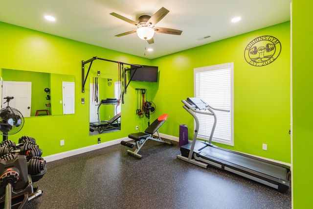 1112 Daybreak Drive, Marion, IL 62959