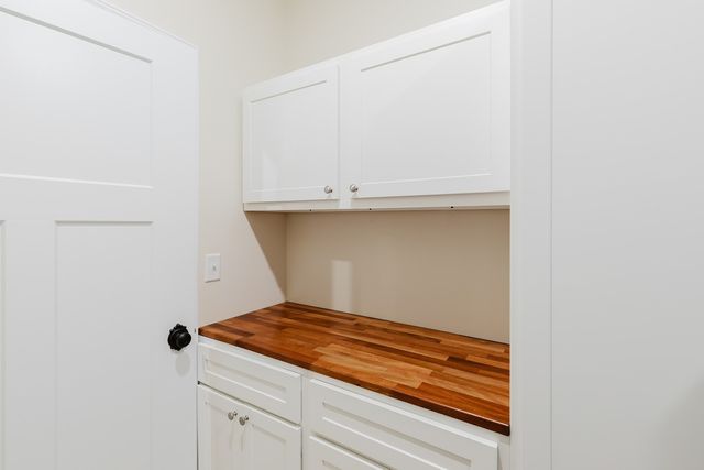 1112 Daybreak Drive, Marion, IL 62959