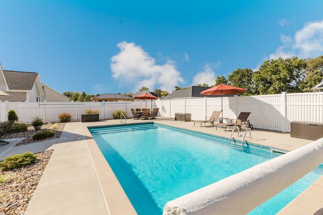 1112 Daybreak Drive, Marion, IL 62959