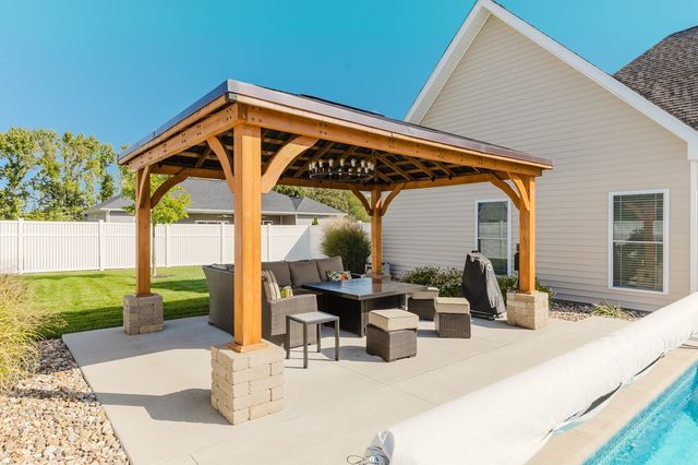 1112 Daybreak Drive, Marion, IL 62959