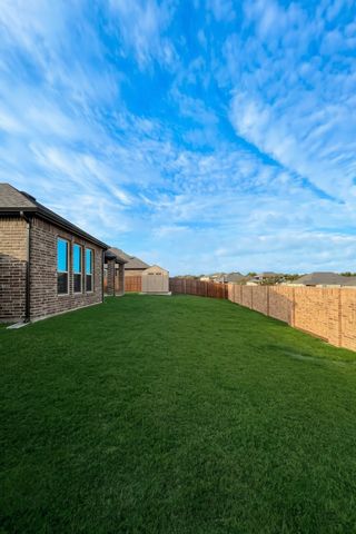 1809 Hidden Creek Drive, Midlothian, TX 76065