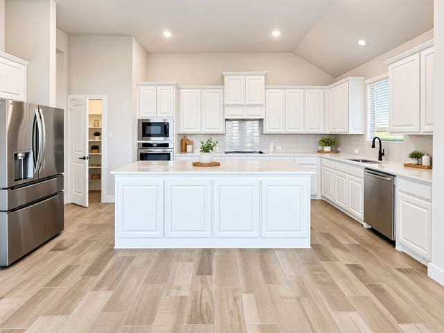 1809 Hidden Creek Drive, Midlothian, TX 76065