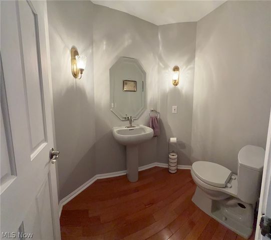 32291 Country Club Drive, Avon Lake, OH 44012