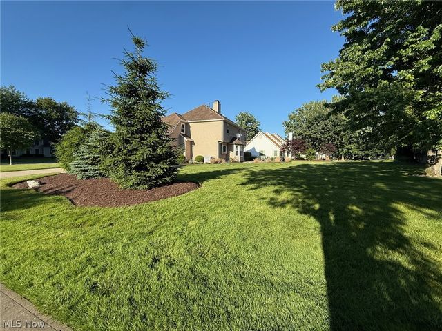 32291 Country Club Drive, Avon Lake, OH 44012