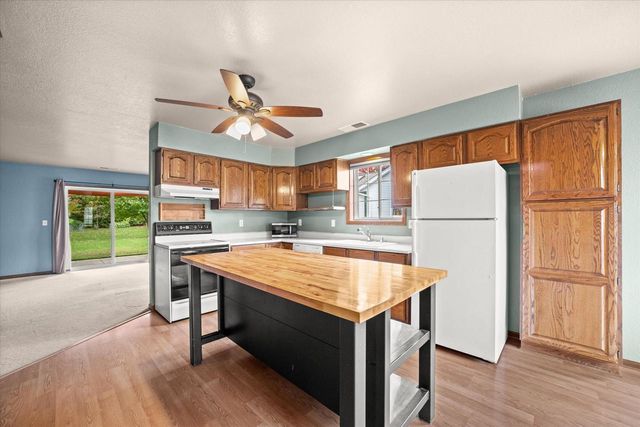 6813 Diane DRIVE, West Bend, WI 53090