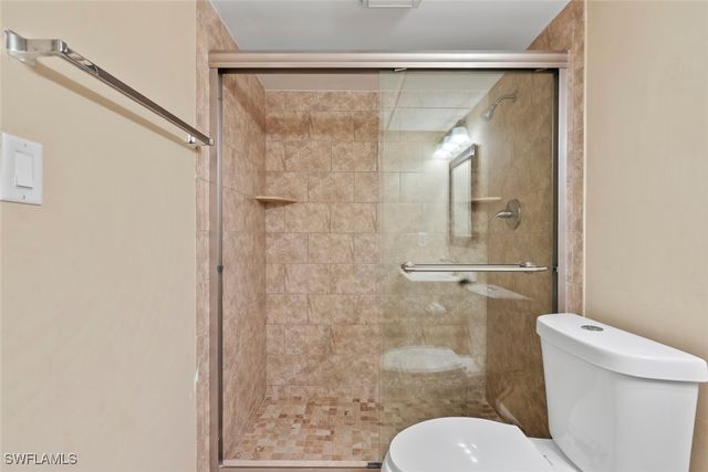 170 Turtle Lake CT 109, Naples, FL 34105