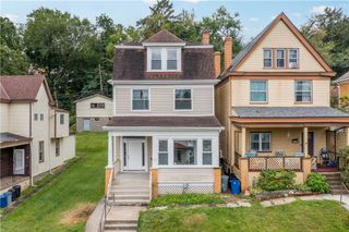 138 LINNVIEW, Carrick, PA 15210