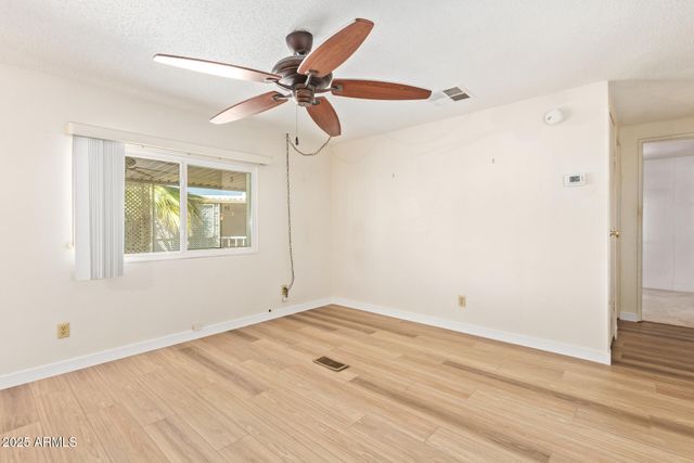 6942 W OLIVE Avenue 44, Peoria, AZ 85345