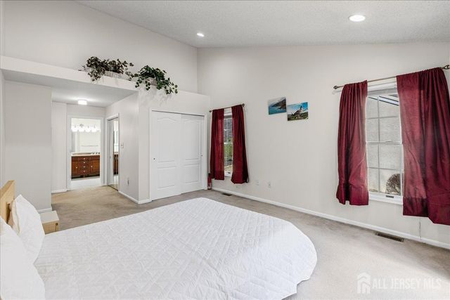 36 Lavender Drive, South Brunswick, NJ 08540