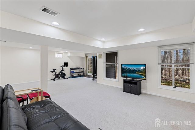 36 Lavender Drive, South Brunswick, NJ 08540