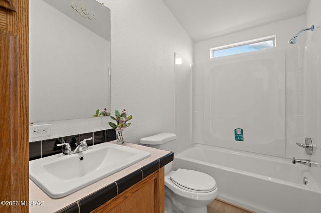 16513 S Kolb Road, Sahuarita, AZ 85629