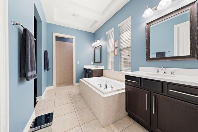15424 STARLING CROSSING DRIVE, Lithia, FL 33547
