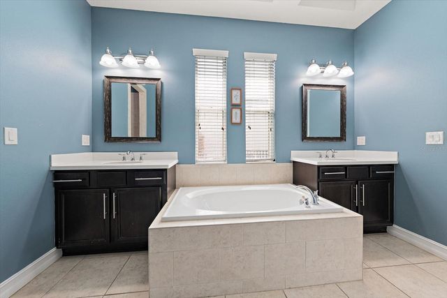 15424 STARLING CROSSING DRIVE, Lithia, FL 33547