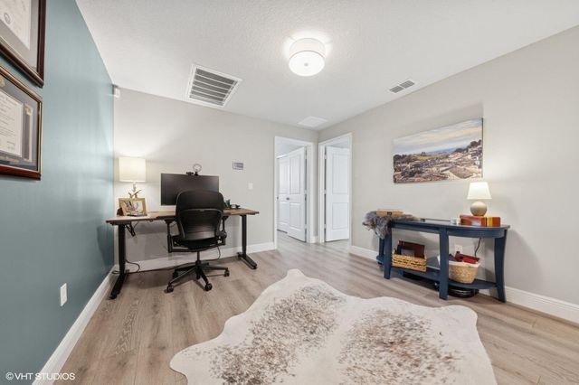 3901 SE Mentmore Lane, Stuart, FL 34997