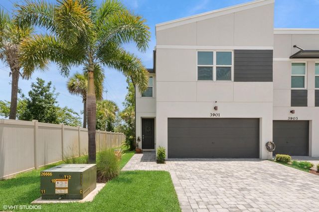 3901 SE Mentmore Lane, Stuart, FL 34997