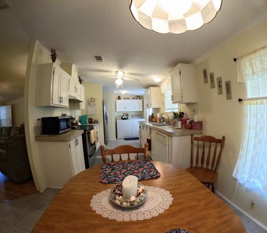 6280 Cypress Lane, Atlantis, FL 33462