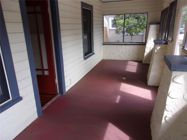 1182 8TH STREET N, St Petersburg, FL 33701