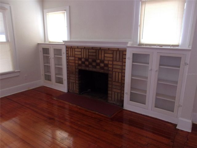 1182 8TH STREET N, St Petersburg, FL 33701