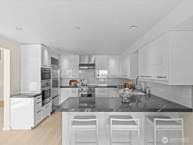 4609 102nd Lane NE, Kirkland, WA 98033