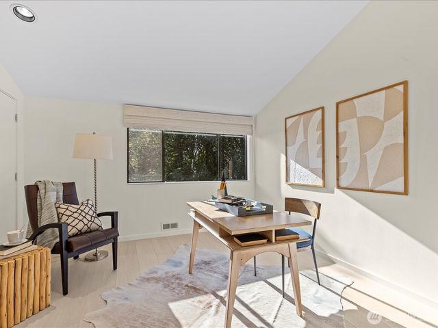 4609 102nd Lane NE, Kirkland, WA 98033
