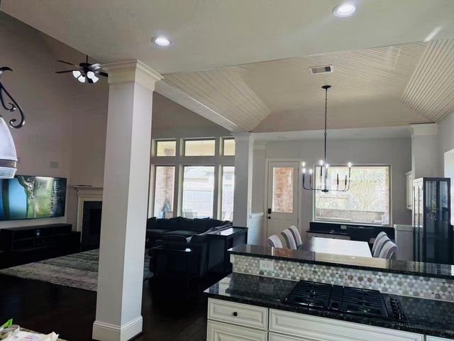 6806 Auburn Sands Drive, Spring, TX 77389