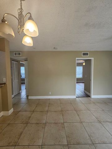 1561 Windorah Way A, West Palm Beach, FL 33411