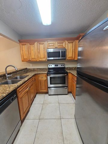 1561 Windorah Way A, West Palm Beach, FL 33411