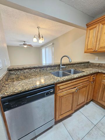 1561 Windorah Way A, West Palm Beach, FL 33411