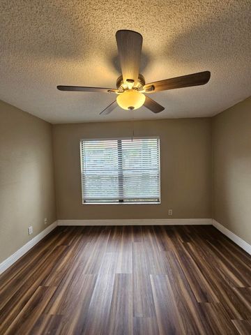 1561 Windorah Way A, West Palm Beach, FL 33411