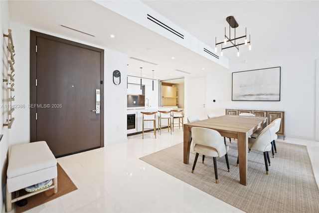 300 S Biscayne Blvd Way 403, Miami, FL 33131