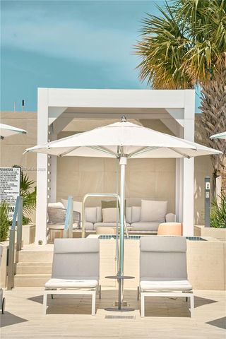 300 S Biscayne Blvd Way 403, Miami, FL 33131