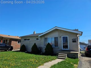 25154 Huron Street, Roseville, MI 48066