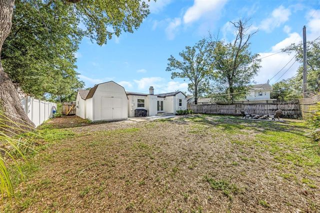 908 W CANDLEWOOD AVENUE, Tampa, FL 33603