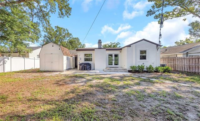 908 W CANDLEWOOD AVENUE, Tampa, FL 33603