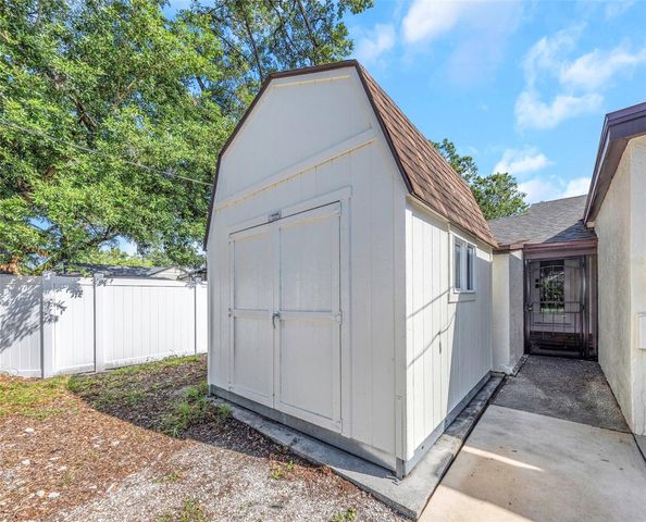 908 W CANDLEWOOD AVENUE, Tampa, FL 33603