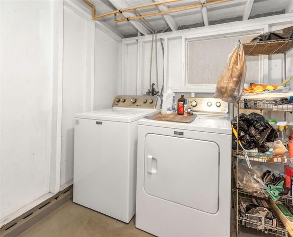 908 W CANDLEWOOD AVENUE, Tampa, FL 33603
