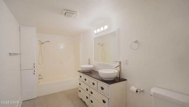 1529 S Jefferson Street, Webb City, MO 64870